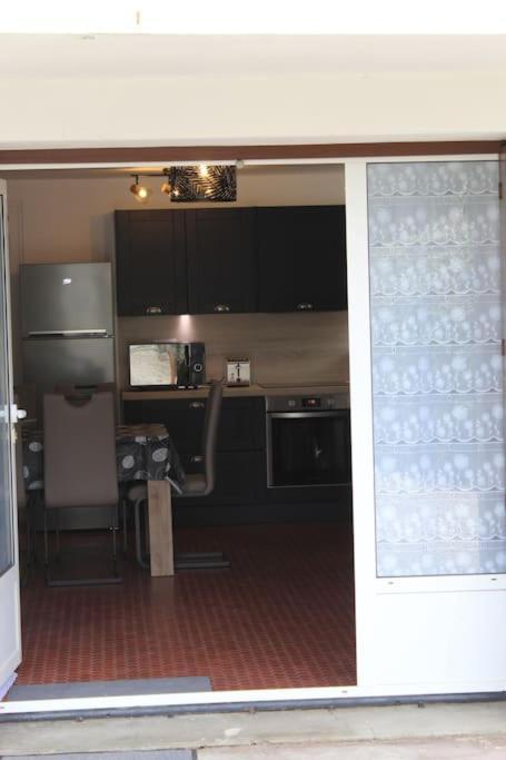 Entierement Renove A Les Bains Avec Jardin Apartment
