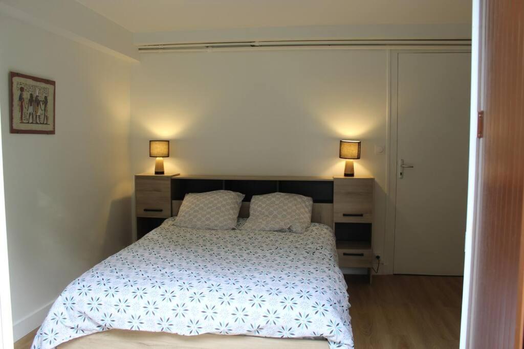 Entierement Renove A Les Bains Avec Jardin Apartment *
