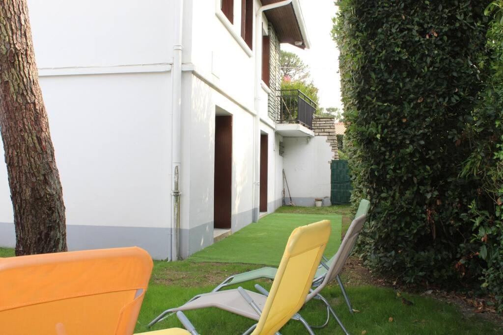 Entierement Renove A Les Bains Avec Jardin