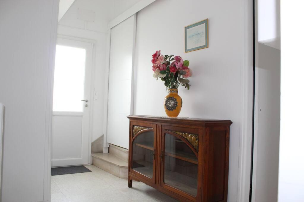 Apartment Entierement Renove A Les Bains Avec Jardin *